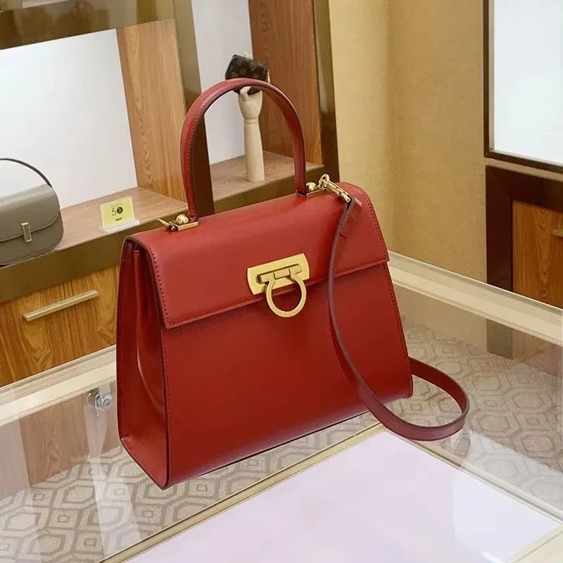 Style Vintage Leather Crossbody Women's Bag Single Shoulder Horseshoe Buckle Handbag Guangzhou Luxury Bag