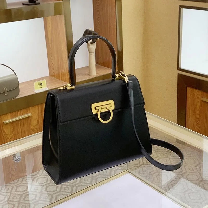 Style Vintage Leather Crossbody  Women's Bag Single Shoulder Horseshoe Buckle Handbag Guangzhou Luxury Bag